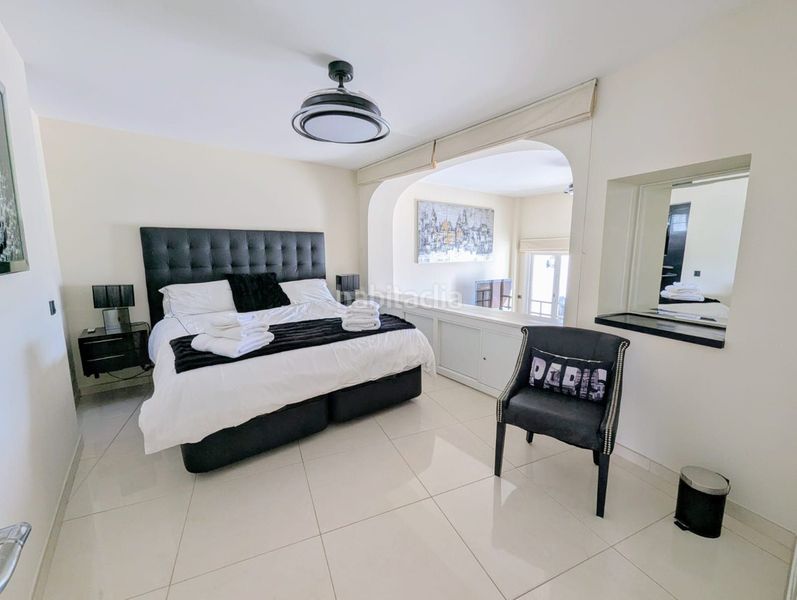 Foto 76e4226a-9c31-4d14-be74-3a0fc323e6bd. Àtic amb aparcament piscina a Cabopino - Artola Marbella