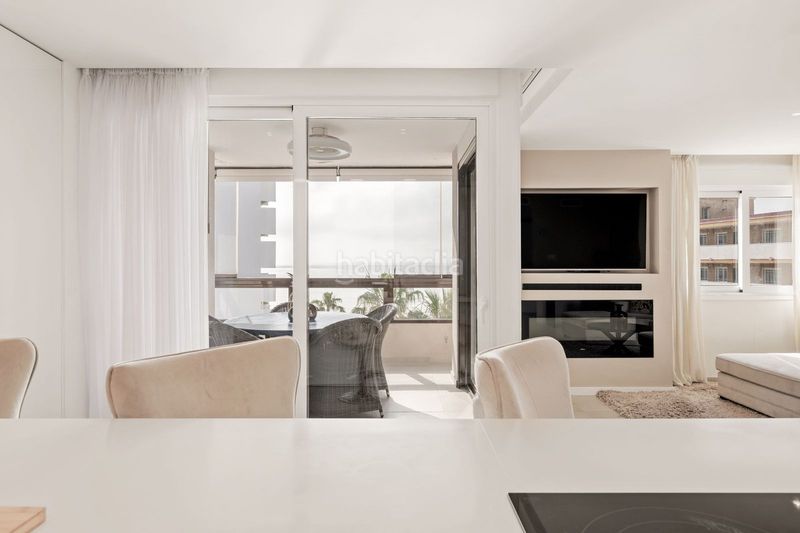 Foto 49de5007-9c9b-450d-a787-750f4746ae62. Apartament amb aparcament piscina a Playamar - Benyamina Torremolinos