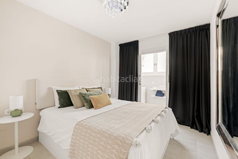 Foto cf3b157a-73c5-45d8-a42c-5755a511aa1f. Apartament amb aparcament piscina a Playamar - Benyamina Torremolinos