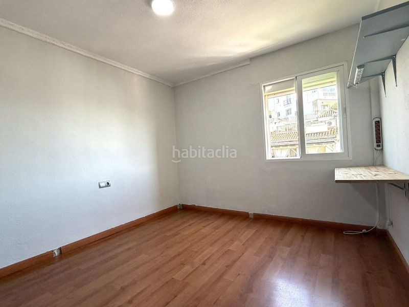 Foto 12bbe665-fa84-4afc-abfa-8963834fe350. Apartament amb aparcament piscina a Torreblanca del Sol Fuengirola