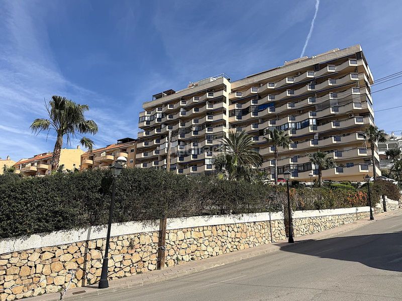 Foto 6f88f157-b98b-4dcb-bde7-a6f7adbbeefe. Apartament amb aparcament piscina a Torreblanca del Sol Fuengirola