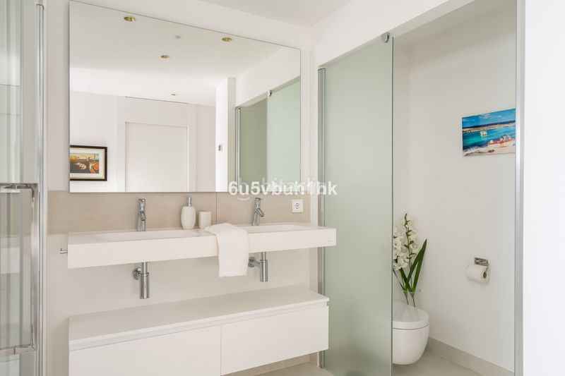 Foto 88ed7860-284d-441a-b4b4-fa0964696aef. Apartament amb calefacció aparcament piscina a El Higuerón Fuengirola