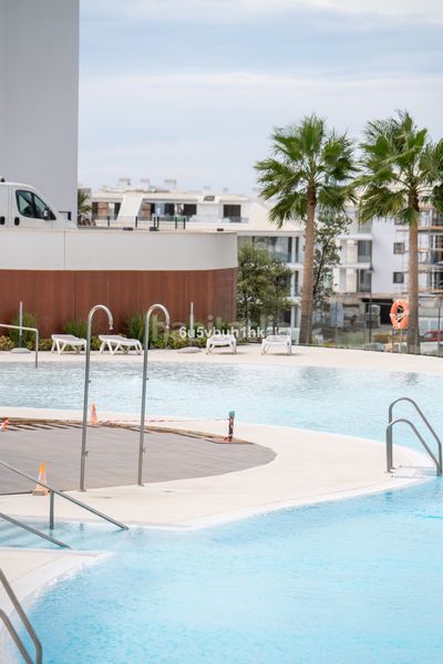 Foto bb75bbdc-f7cc-469f-a612-5ee518f727ae. Apartament amb calefacció aparcament piscina a El Higuerón Fuengirola