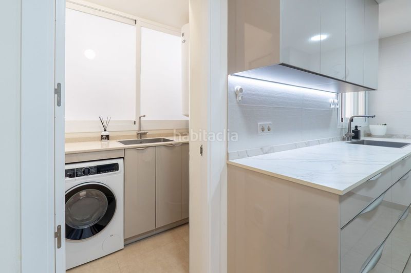 Foto af4def8e-7ddc-4286-852e-2248c1f8fc3a. Apartament amb piscina a Playa de los Boliches Fuengirola