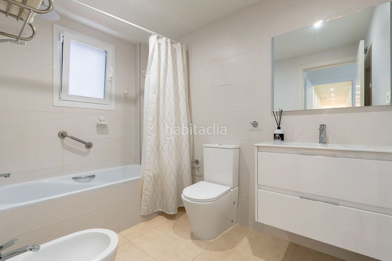 Foto d1f2c6e9-9154-4cd8-b293-6a1940a96468. Apartament amb piscina a Playa de los Boliches Fuengirola