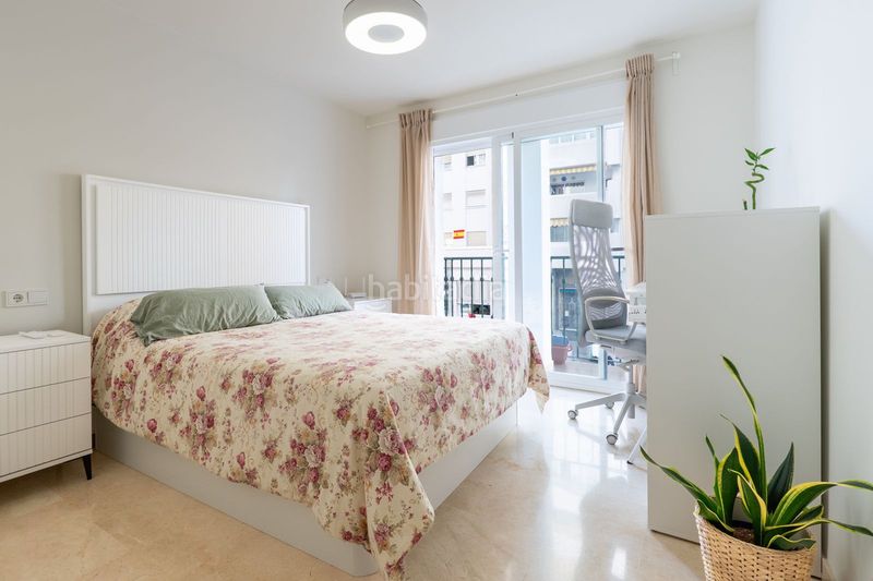 Foto de522029-1193-4e21-be89-edfc223e6d38. Apartament amb piscina a Playa de los Boliches Fuengirola