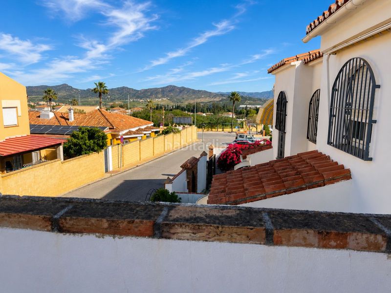 Foto f0a534ca-a1d9-4539-8dd7-a1a25696da4d. Casa adossada amb calefacció aparcament piscina a Alhaurín de la Torre