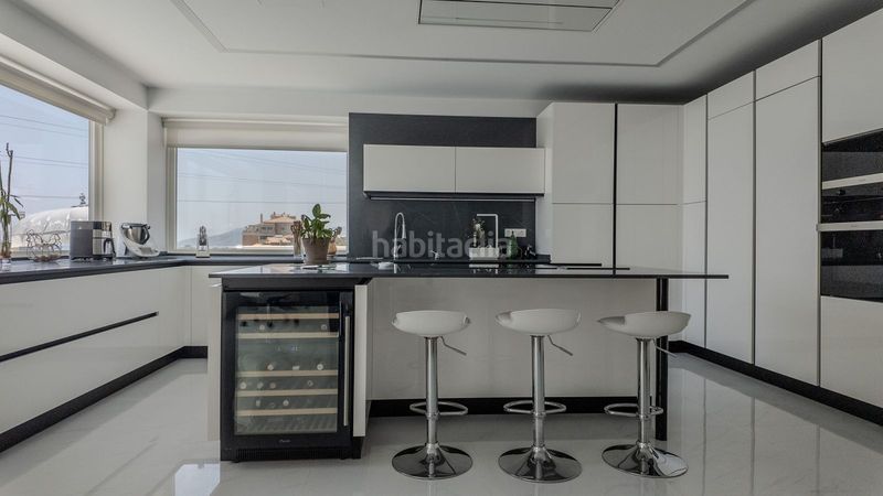 Foto d3d60a25-c645-4c8b-8c8b-908346af8a50. Xalet amb calefacció aparcament piscina a Pedregalejo - Morlaco Málaga