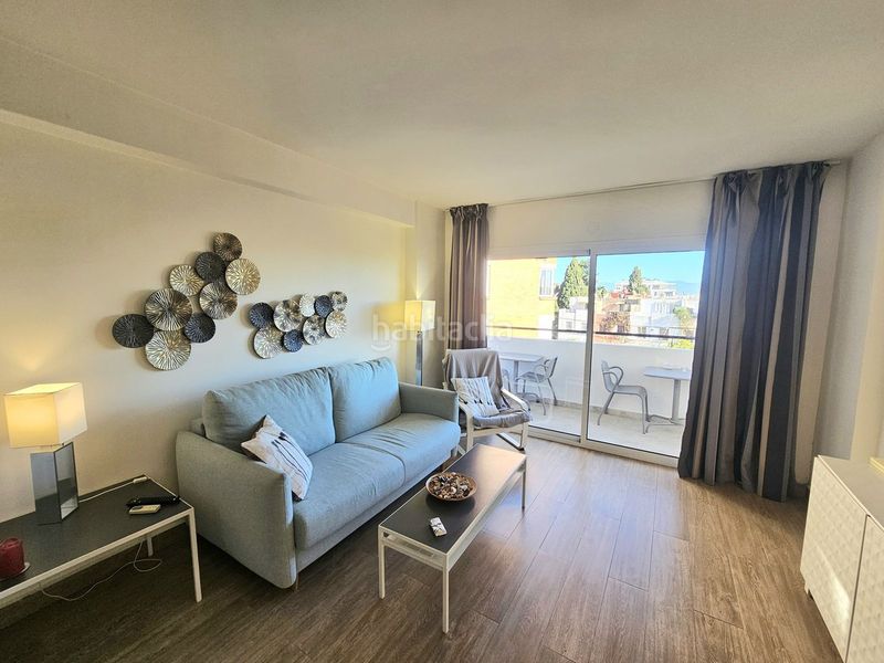 Foto 5997c94b-f0ef-4fae-9393-affb0b55fa4b. Apartament amb aparcament piscina a La Colina Torremolinos