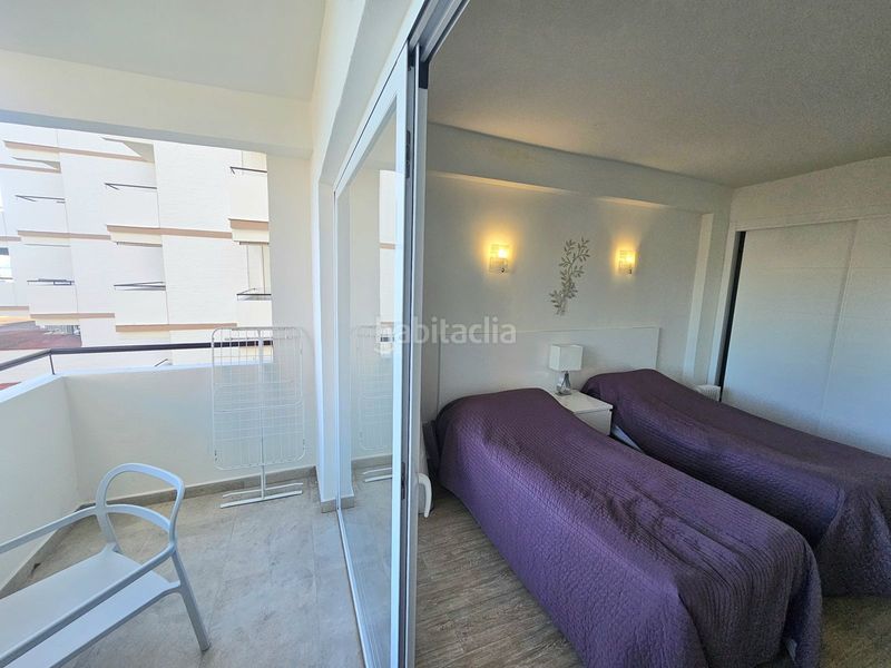 Foto cfdcb29c-643e-4713-a237-81c7e7136d96. Apartament amb aparcament piscina a La Colina Torremolinos