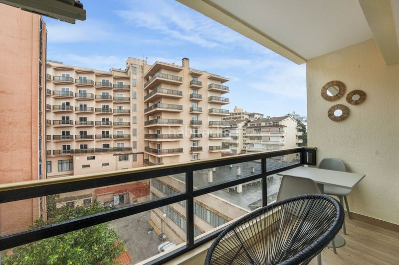 Foto 021c5525-a190-4f86-a324-351ae8a78801. Apartament amb aparcament piscina a El Bajondillo Torremolinos