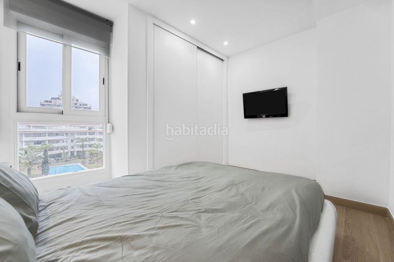 Foto 1944d483-8d25-4532-a53f-a0d751d5c70d. Apartament amb aparcament piscina a El Bajondillo Torremolinos