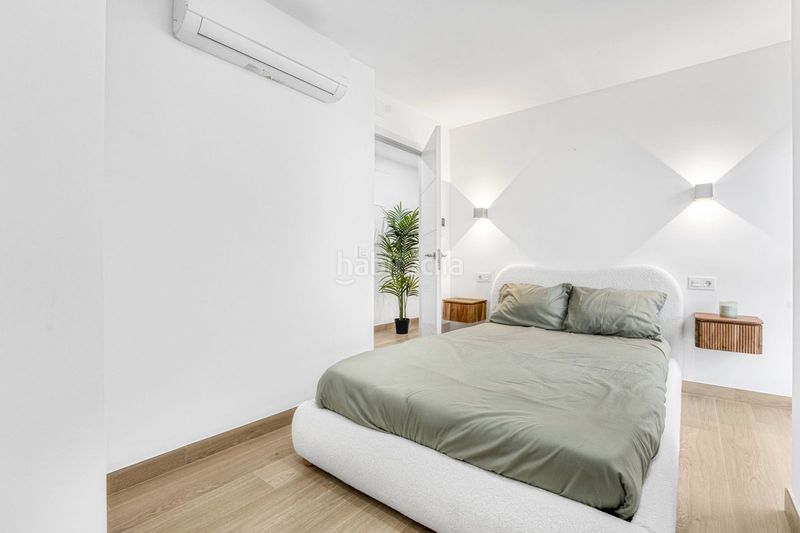 Foto 4c286fc1-79fa-4103-94ec-fe0a9abaceb5. Apartament amb aparcament piscina a El Bajondillo Torremolinos