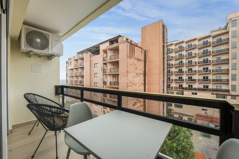 Foto 7cbf33f1-286d-4bf1-961b-67921b05415c. Apartament amb aparcament piscina a El Bajondillo Torremolinos