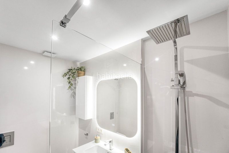 Foto 91e89d5f-553b-4716-8e9c-59a15f78aff7. Apartament amb aparcament piscina a El Bajondillo Torremolinos