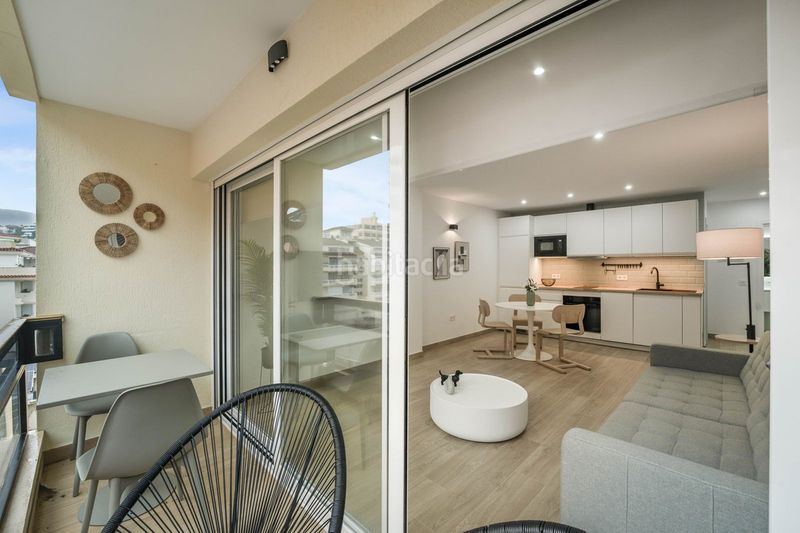 Foto ad2906e0-869f-4a0a-a0da-48d005d4e4fc. Apartament amb aparcament piscina a El Bajondillo Torremolinos