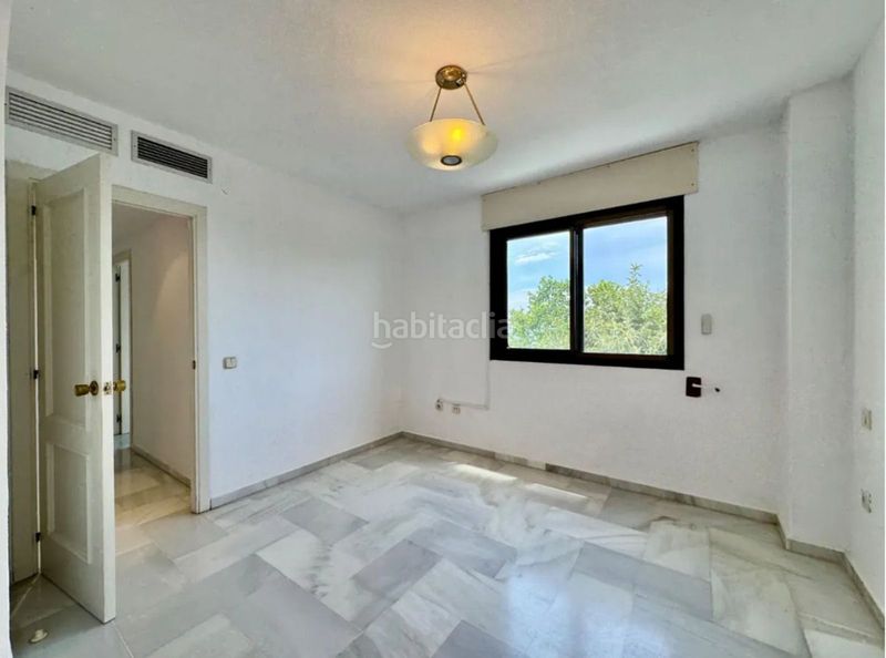 Foto 864fe68b-5561-4bdb-b492-b7f2ba81fb01. Apartament amb piscina a La Carihuela - Los Nidos Torremolinos