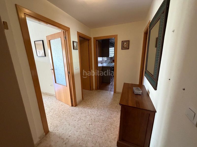 Foto 3bd8e886-938d-48e5-9692-ef50082d5a81. Apartament amb aparcament piscina a Torreblanca del Sol Fuengirola