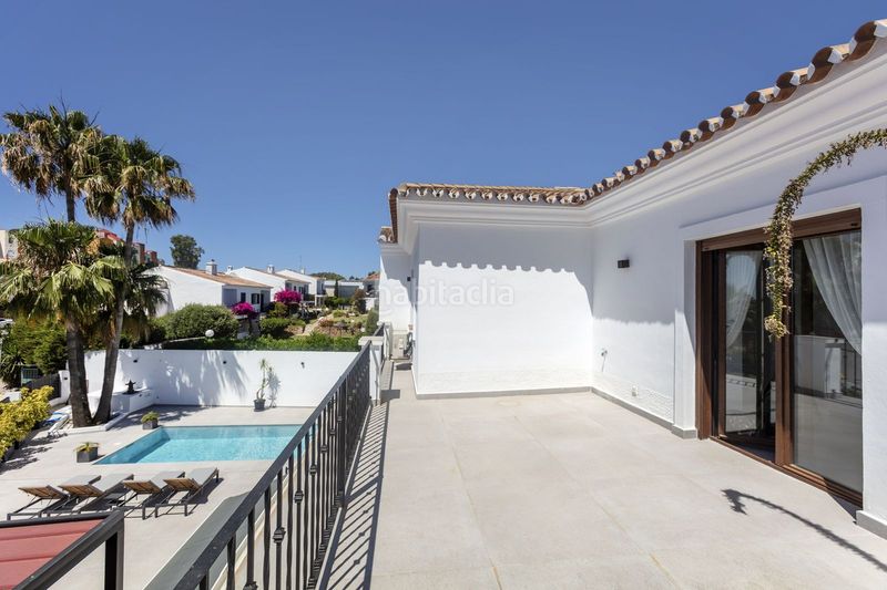 Foto 8d88be0b-425c-424c-a331-9c087323f216. Xalet amb calefacció aparcament piscina a Atalaya - Isdabe Estepona