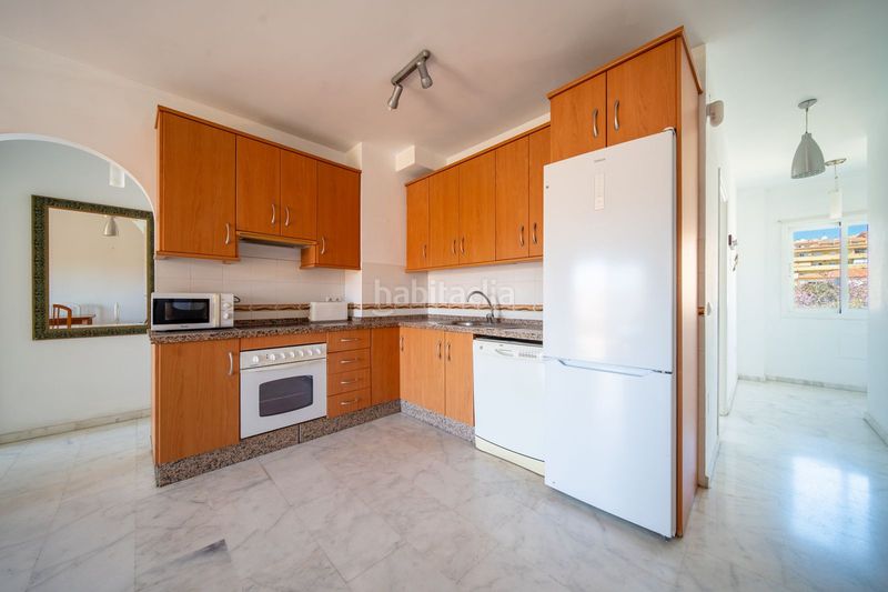 Foto 5e2ea880-b853-4ee8-96e5-ece33771feca. Apartament amb aparcament piscina a Los Pacos Fuengirola