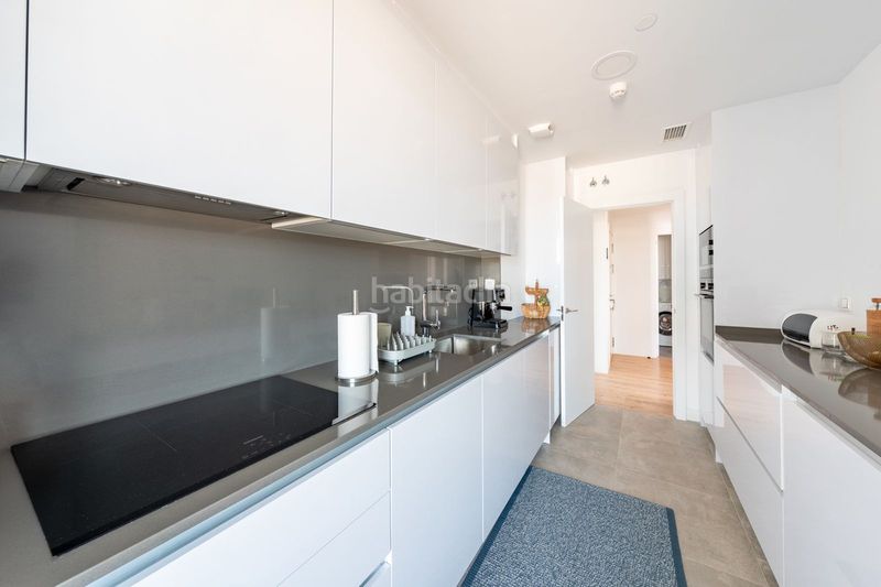 Foto 06939d26-1c59-46fd-8590-0adae0e29962. Apartament amb aparcament piscina a Martiricos - La Roca - La Rosaleda Málaga