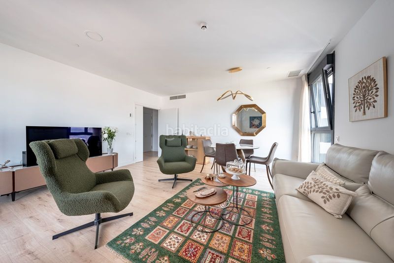 Foto 0aab42cc-5585-4eac-9710-ba6ba6873f6f. Apartament amb aparcament piscina a Martiricos - La Roca - La Rosaleda Málaga