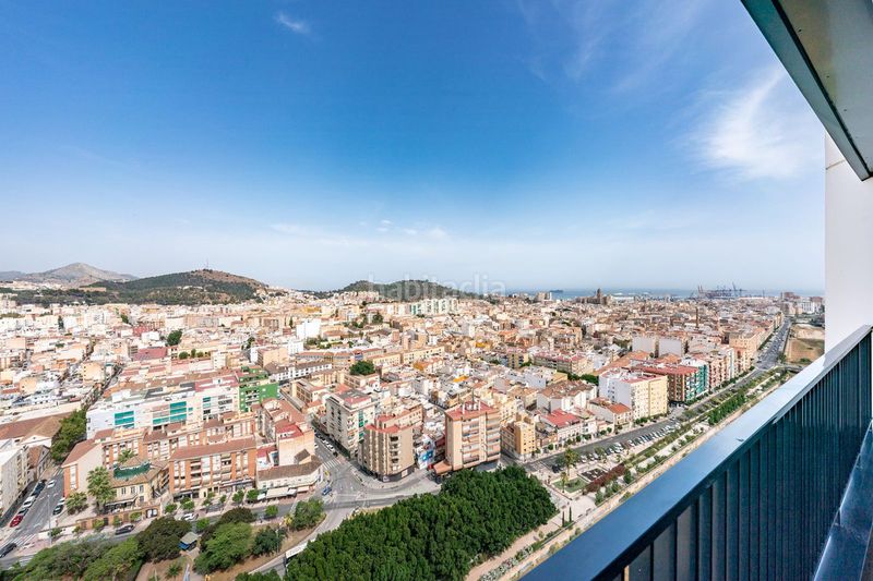 Foto 5de38db2-d30c-41b8-98d8-159d375b2d67. Apartament amb aparcament piscina a Martiricos - La Roca - La Rosaleda Málaga
