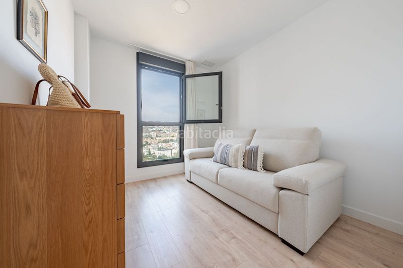 Foto 6f10638d-e2d1-4c00-a0f7-eb68585cf580. Apartament amb aparcament piscina a Martiricos - La Roca - La Rosaleda Málaga