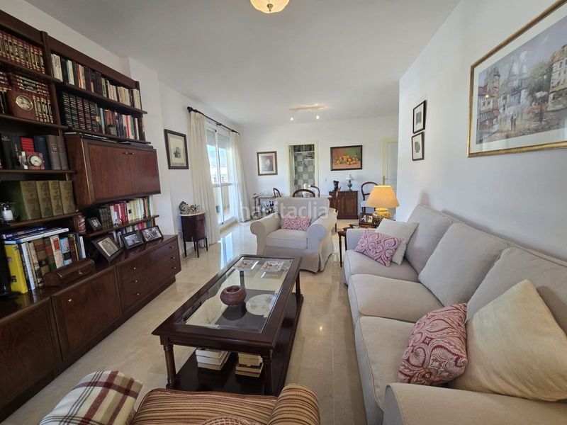 Foto 98897f7a-86a9-4635-bc7d-5c25a5ccd6fd. Apartament amb aparcament piscina a Centro ciudad Fuengirola
