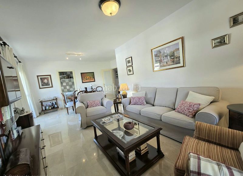 Foto ba2cd971-c6a7-4e82-9f15-260d663c9826. Apartament amb aparcament piscina a Centro ciudad Fuengirola