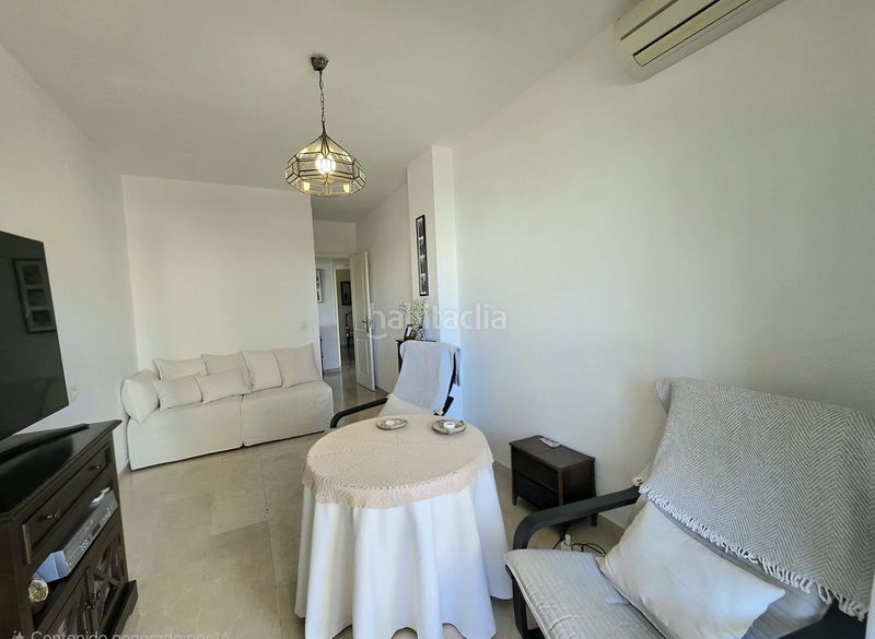 Foto cae06ed7-bae4-4482-87c6-728a79b4c7ad. Apartament amb aparcament piscina a Centro ciudad Fuengirola