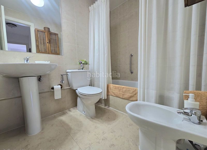Foto d83cec18-5a35-479f-bbe1-7e37b93d121a. Apartament amb aparcament piscina a Centro ciudad Fuengirola