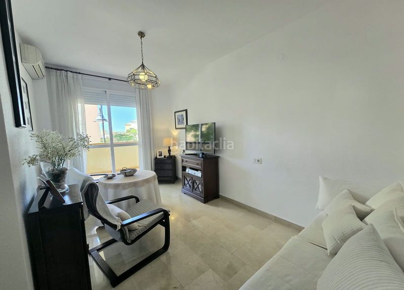 Foto fb0c85ea-983c-4be4-8339-192452cc4758. Apartament amb aparcament piscina a Centro ciudad Fuengirola