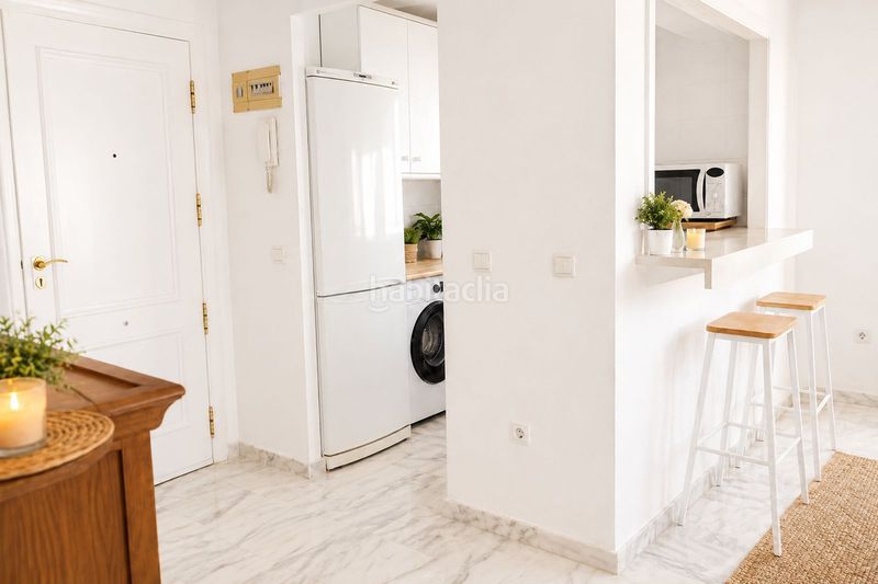 Foto 20980040-8c0a-4329-9613-db030c8f9f45. Apartament amb aparcament piscina a Zona Centro Comercial Torrequebrada Benalmádena