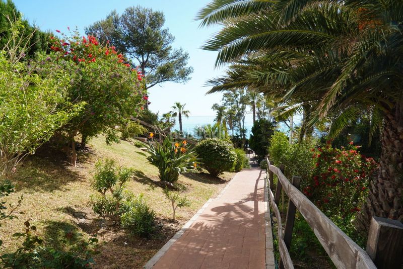 Foto 62bd28ed-d835-4d67-8173-048496e98e63. Apartament amb aparcament piscina a Zona Centro Comercial Torrequebrada Benalmádena