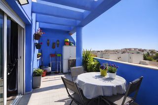 Dachwohnung in Puerto Deportivo. Atico en venta en fuengirola, 1 dormitorio.