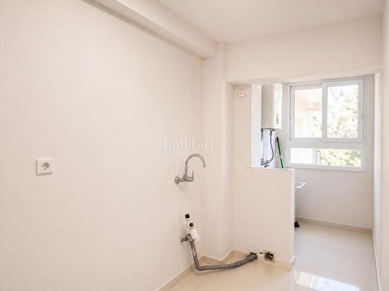 Foto 825752b0-db40-4c02-893b-62600536a1bf. Apartament amb piscina a La Carihuela - Los Nidos Torremolinos