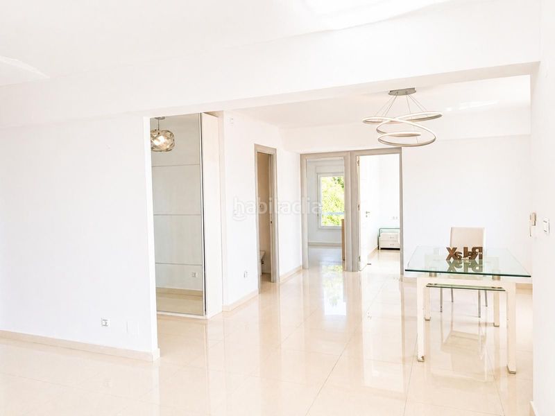 Foto de0e3cc4-8743-4383-a827-f9d9bf8371a9. Apartament amb piscina a La Carihuela - Los Nidos Torremolinos