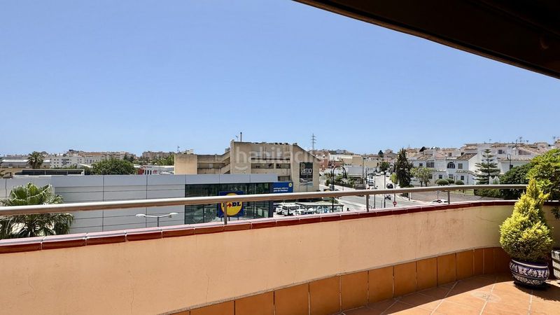 Foto f4f2cc23-ba47-4eaa-9e92-f801220bee09. Àtic amb piscina a Centro ciudad Fuengirola