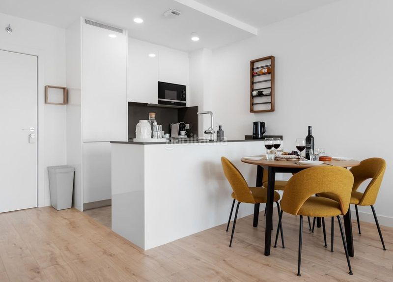 Foto eef3e674-c603-4684-935e-f2dbca483c42. Apartament amb calefacció aparcament piscina a Martiricos - La Roca - La Rosaleda Málaga