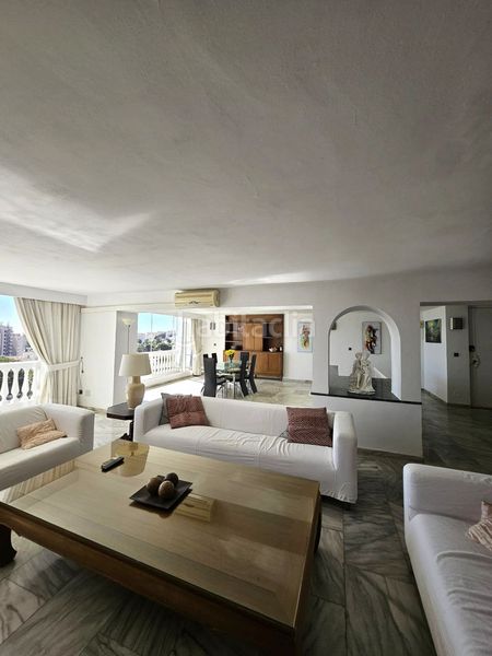Foto 9d63e2ba-0172-4445-b7e4-51b027d346ea. Location duplex dans Montemar Torremolinos