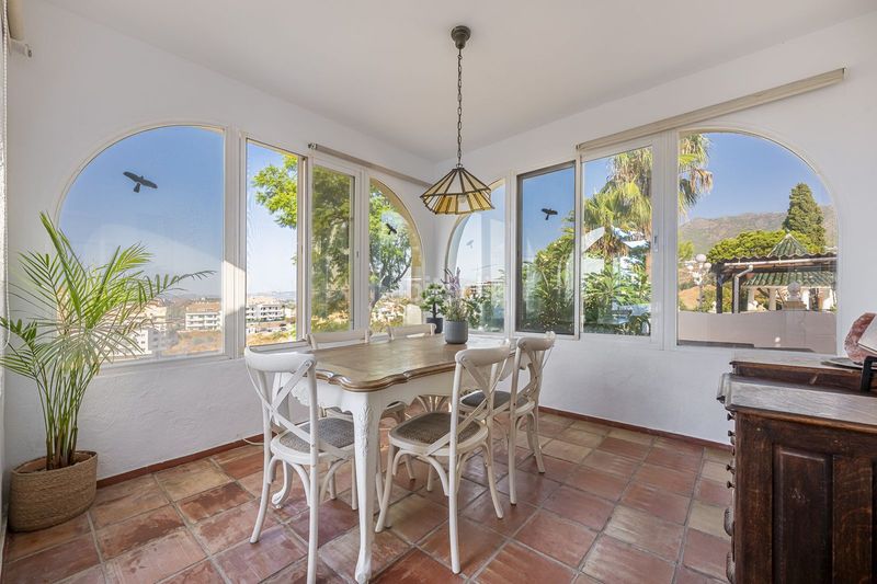 Foto a8444c66-0fdc-4797-8963-89654d242a45. Chalet with parking pool in Torreblanca del Sol Fuengirola