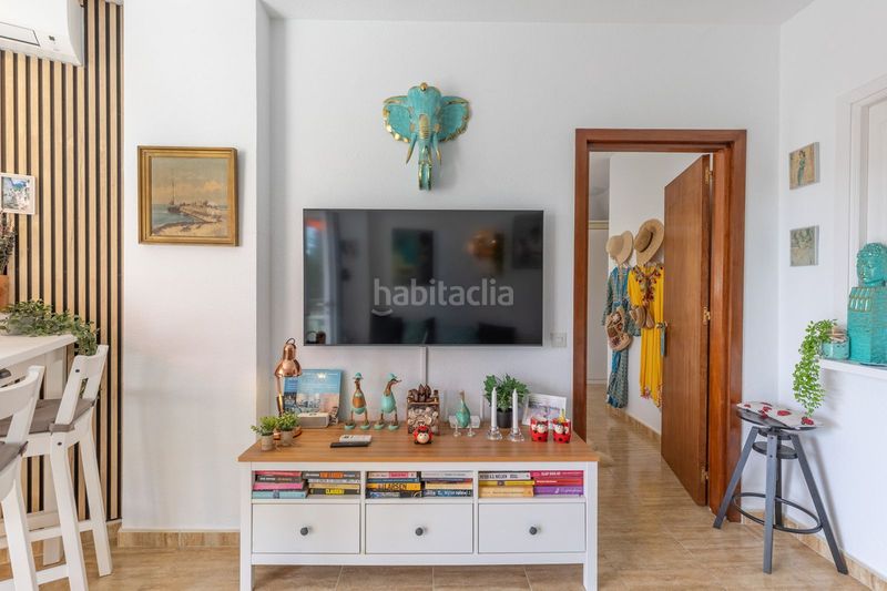 Foto 1690e74e-5405-4119-b36c-ea6b2f311882. Apartament amb aparcament piscina a La Carihuela - Los Nidos Torremolinos