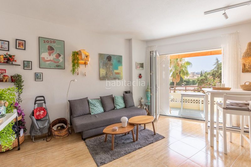 Foto 3c98b114-5ffd-4995-b2f5-53745d5ca3e7. Apartament amb aparcament piscina a La Carihuela - Los Nidos Torremolinos