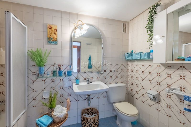 Foto 60d528a6-b884-4e60-ad90-1c316dba580e. Apartament amb aparcament piscina a La Carihuela - Los Nidos Torremolinos