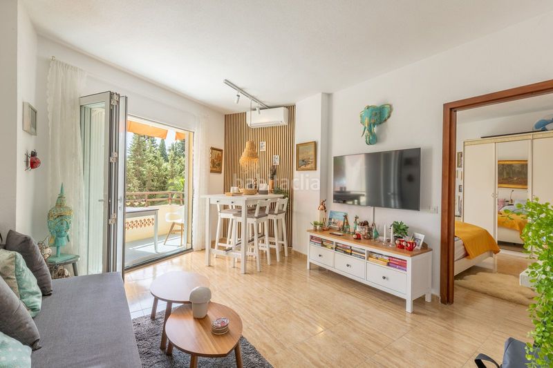 Foto 65ce2e57-4b72-41ac-a502-aa011244338b. Apartament amb aparcament piscina a La Carihuela - Los Nidos Torremolinos