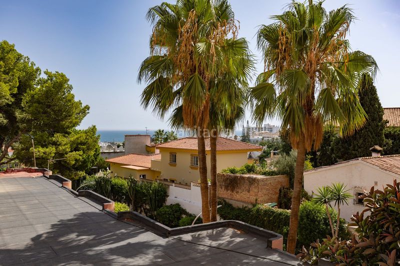 Foto 7e21d407-fafc-4823-8aff-b049e944f417. Apartament amb aparcament piscina a La Carihuela - Los Nidos Torremolinos