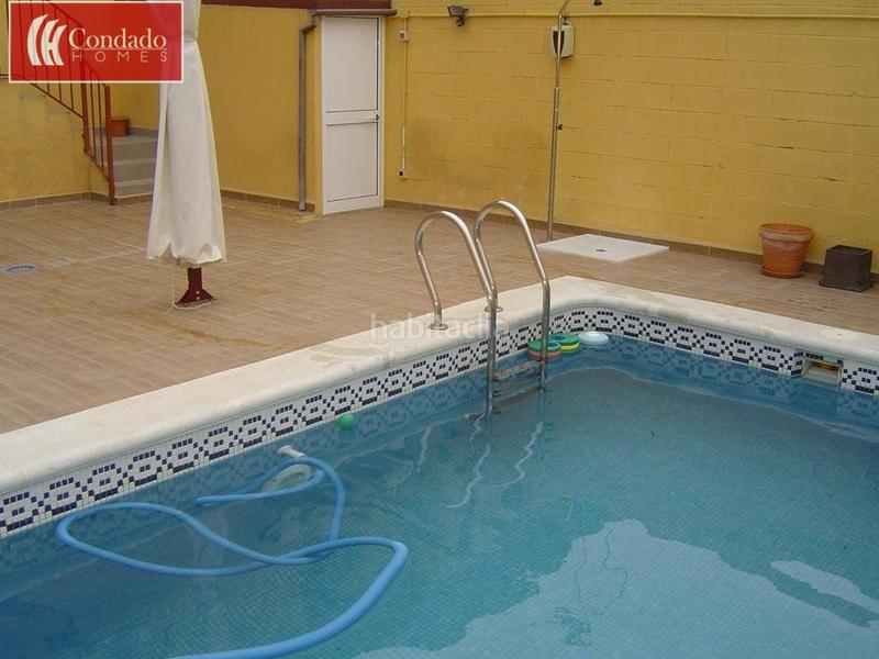 Foto dbbc7892-a7df-4662-98c0-c47793db2f9c. Casa adossada amb calefacció piscina a El Higuerón Córdoba