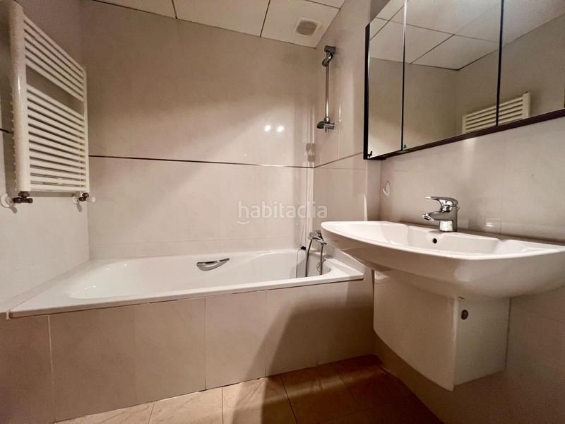 Foto 58b207d2-9a6a-49a5-81cb-628a251e385d. Appartamento con riscaldamento parcheggio piscina in Córdoba