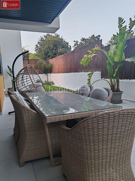 Foto 2254c127-1f27-47fe-93a5-0cefb2ec4b43. Planta baixa amb aparcament piscina a Tablero Bajo - Arruzafilla Córdoba